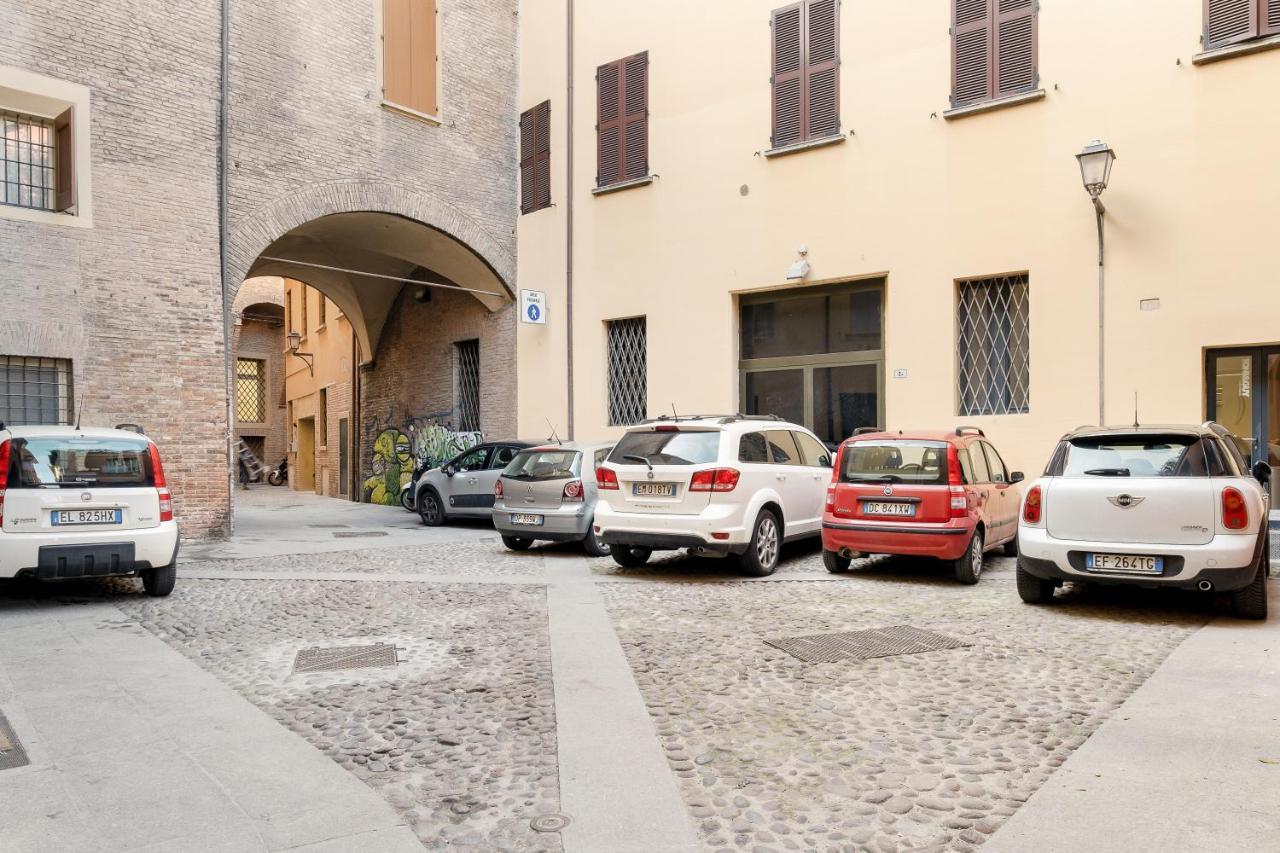 Lo Scrigno Delle 2 Torri! Nel Cuore Del Centro, Vicino A Via Rizzoli Bologna Kültér fotó